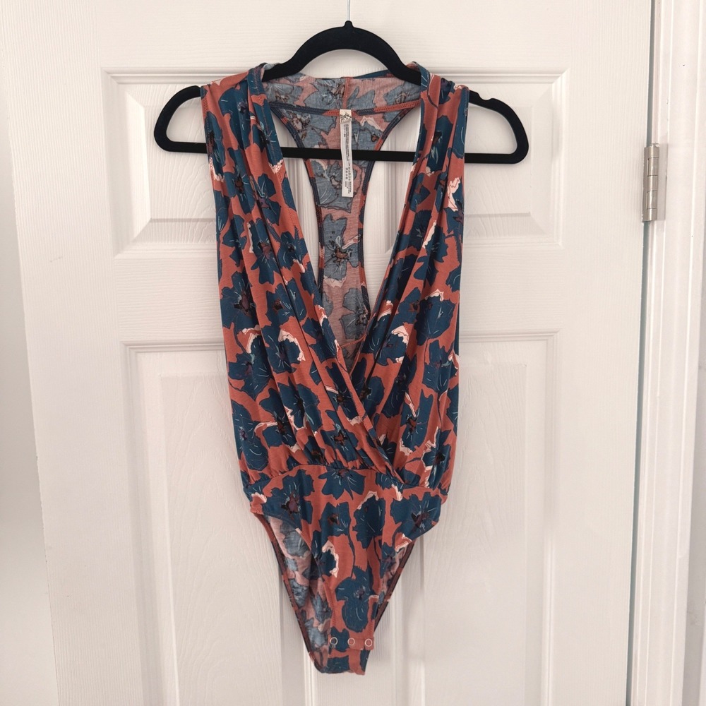 Free‎ People Floral Print Deep V Neck Bodysuit Coral Teal Racerback M
